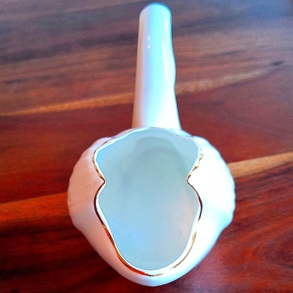 Vintage Royal Tara White Swan Ceramic Handmade. Made In Ireland. - Picture 4 of 5